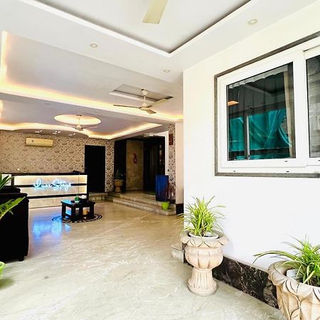 Bluo Lake View Newtown - Boutique Hotel Kolkata Bagian luar foto