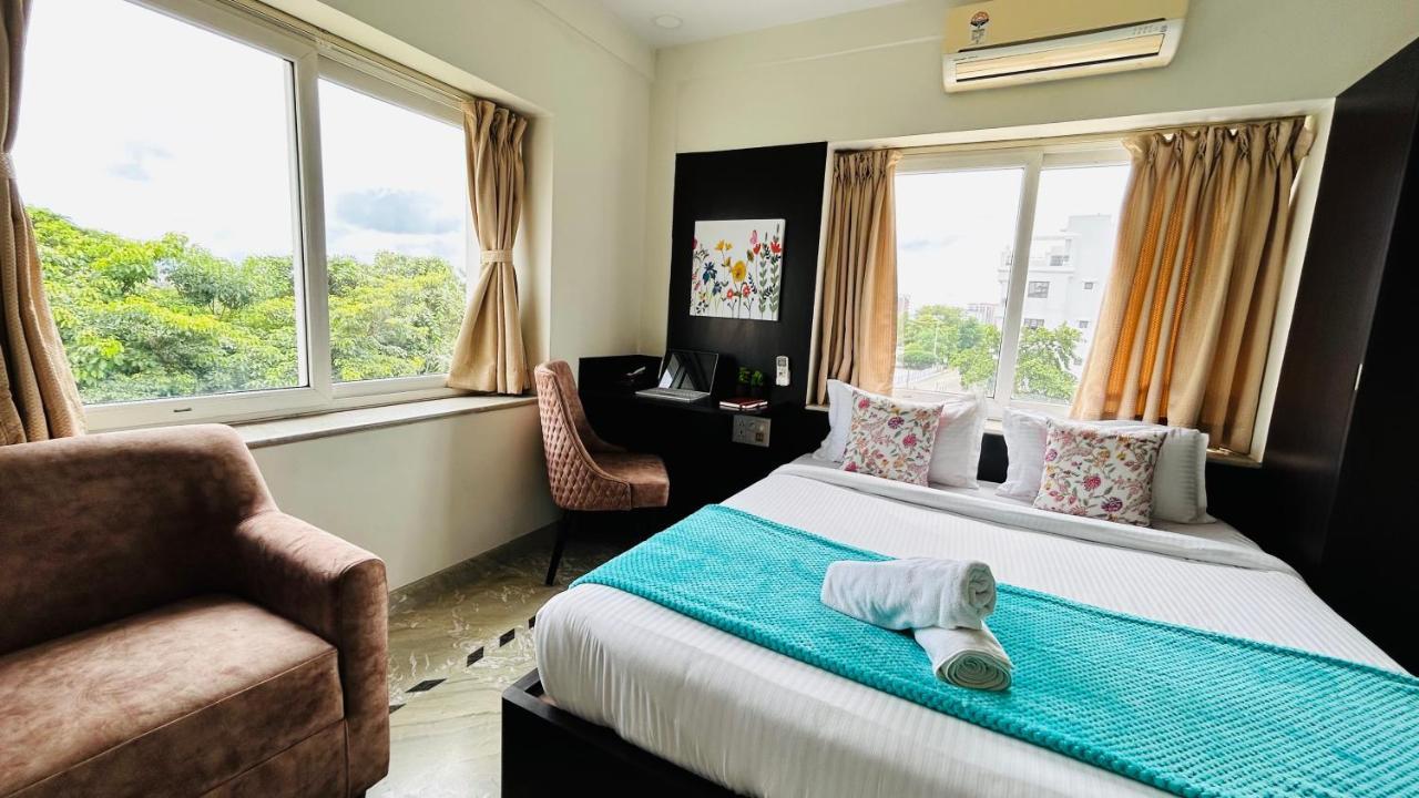 Bluo Lake View Newtown - Boutique Hotel Kolkata Bagian luar foto