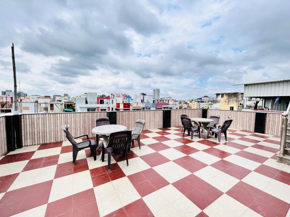 Bluo Lake View Newtown - Boutique Hotel Kolkata Bagian luar foto